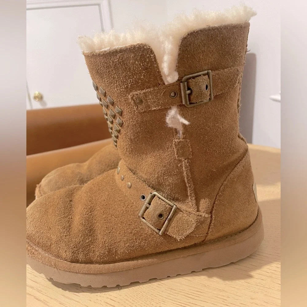 UGG Kids Girl’s Boots Size 3